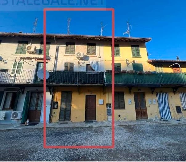 Appartamento bilocale in vendita in Via Garibaldi, Centro, Chignolo Po
