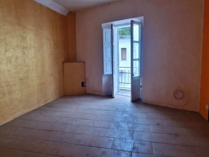 Casa in vendita in Bussi sul Tirino