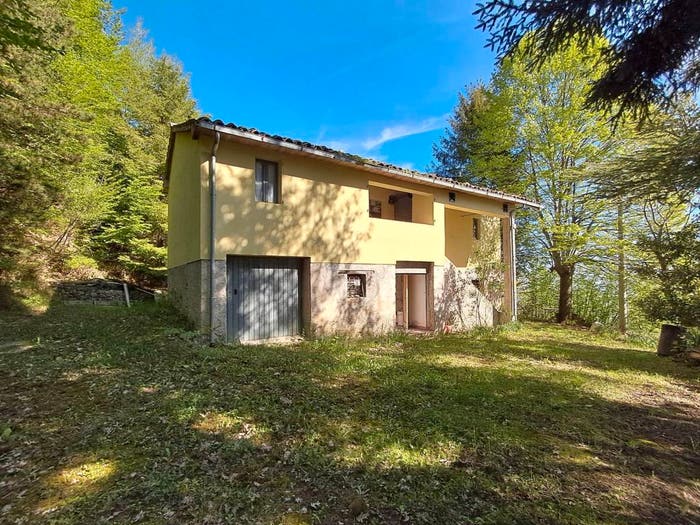 Casa con 6 locali in vendita in Via Contrada Monte, Rotella