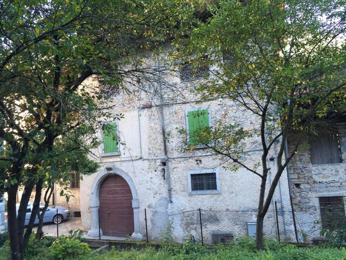 Casa quadrilocale in vendita in Borgo Chiese