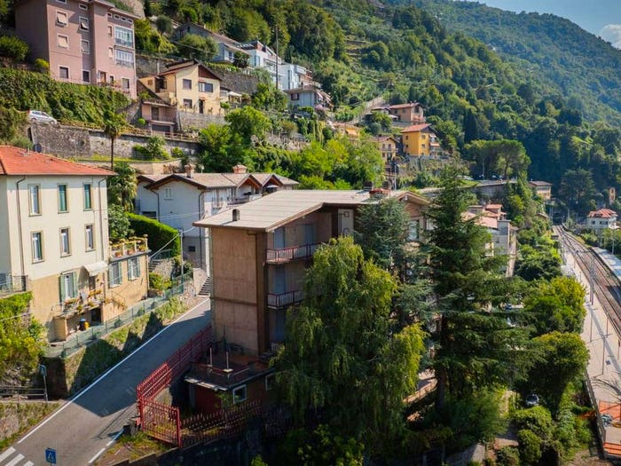 Casa con 6 locali in vendita in VIA TACENO, Centro, Bellano