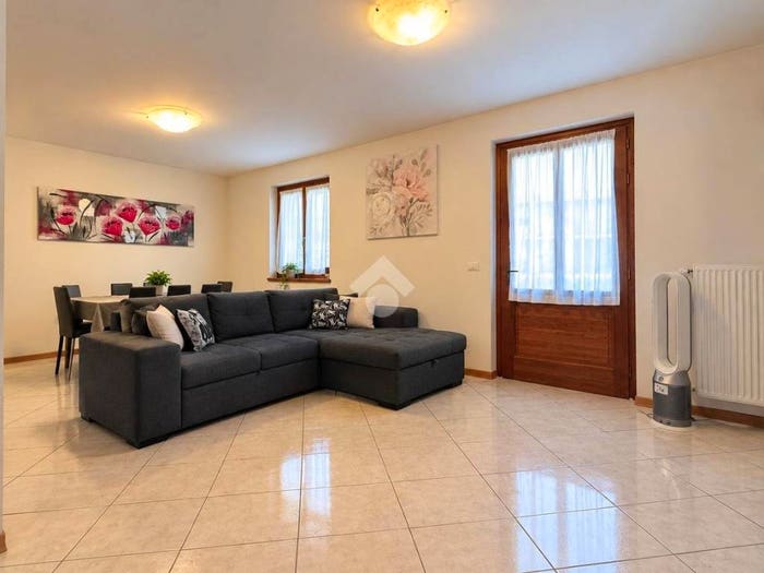 Casa quadrilocale in vendita in Vicolo Campanella, Centro, Tavagnacco