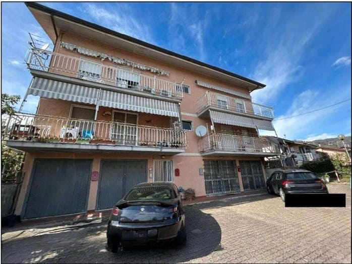 Appartamento bilocale in vendita in Via Della Resistenza a, Piana Battolla, Follo
