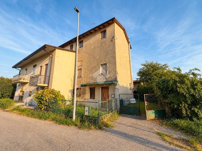 Casa con 5 locali in vendita in Via Lamberto Chisini, Centro, Pieve di Soligo