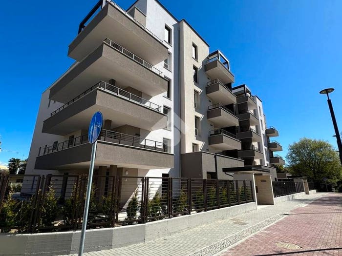 Appartamento quadrilocale in vendita in VIA GAGARIN, Paullo