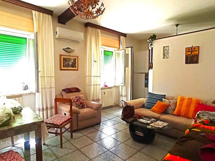 Appartamento trilocale in vendita in Via Leonardo da Vinci, Venturina, Campiglia Marittima