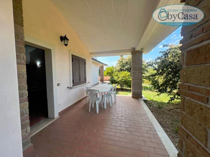 Casa con 5 locali in vendita in Strada Santo Janni, Oriolo Romano