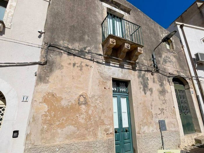 Casa con 6 locali in vendita in Via Pietro Micca, Centro, Noto