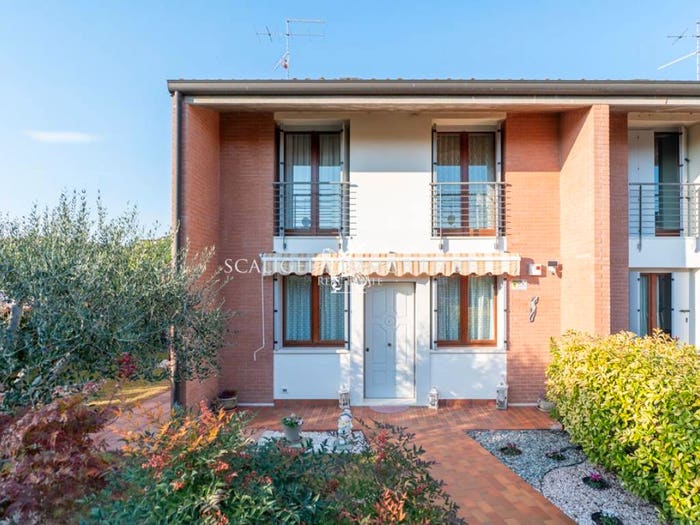 Casa con 5 locali in vendita in Via Marinetti, Caldiero