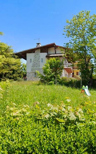 Casa con 6 locali in vendita in Viale Dolomiti, Chiesa, Lavarone