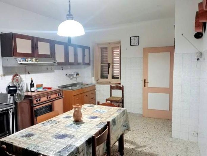 Casa bilocale in vendita in Via Mosse, Centro, Montefiascone