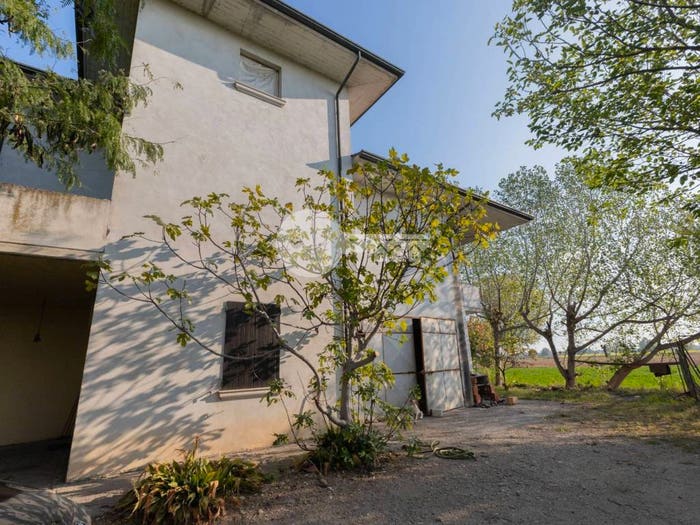 Casa quadrilocale in vendita in Strada Dritta, Ghedi