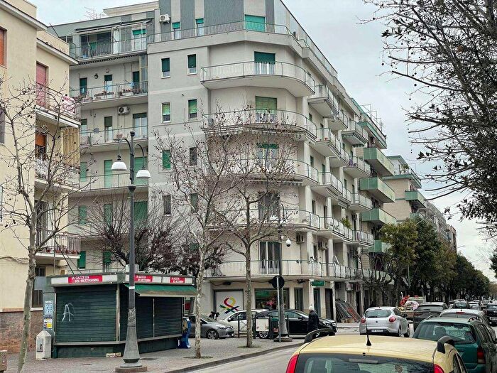 Appartamento con 5 locali in vendita in Via Giovanni Falcone, Cerignola