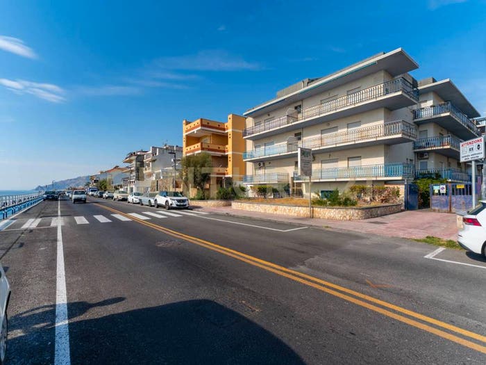 Appartamento bilocale in vendita in Lungomare Carmelo Garufi, Furci Siculo