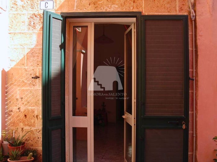 Casa trilocale in vendita in Via Guido Troiani, Centro, Alessano
