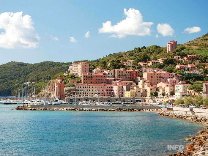 Appartamento trilocale in vendita in Via Travaglio, Porto Azzurro