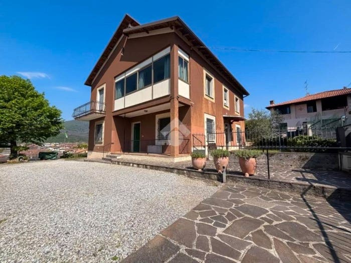 Casa con 6 locali in vendita in Via Panoramica, Parmezzana Calzana, Monticelli Brusati