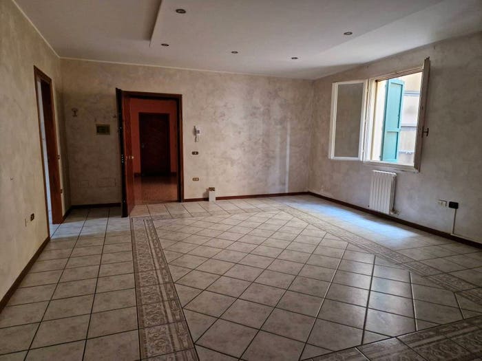 Appartamento quadrilocale in vendita in Bastiglia