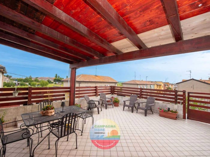 Casa con 6 locali in vendita in Via Novembre, Centro, Codigoro