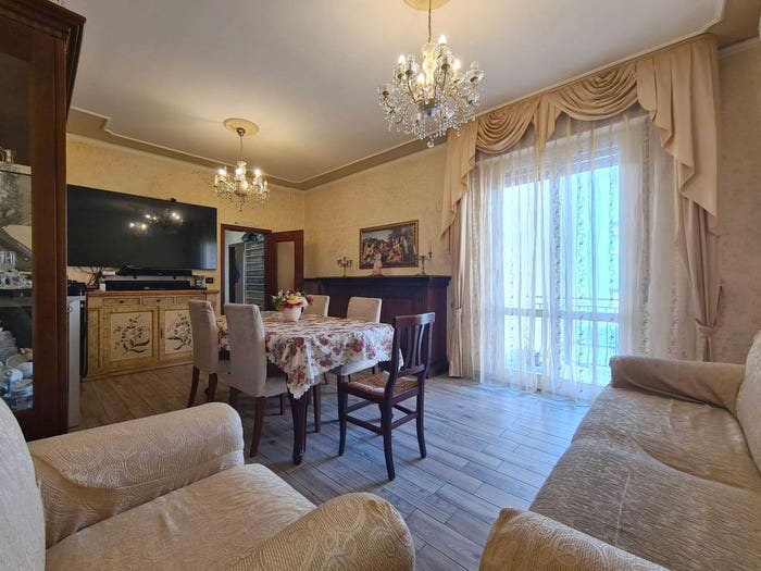 Appartamento quadrilocale in vendita in Via Bruno Buozzi, Sacca Stazione, Modena
