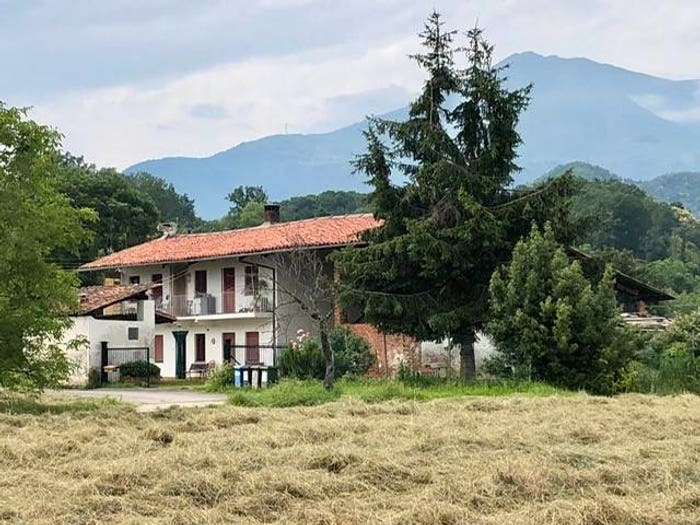 Casa con 6 locali in vendita in Frazione Preparetto, Castellamonte