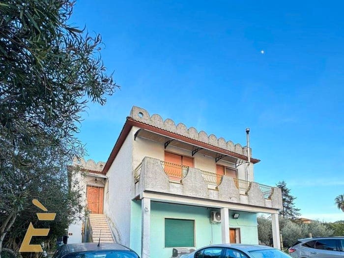 Appartamento con 5 locali in vendita in Via Mediana, Torre del Padiglione Carano, Aprilia