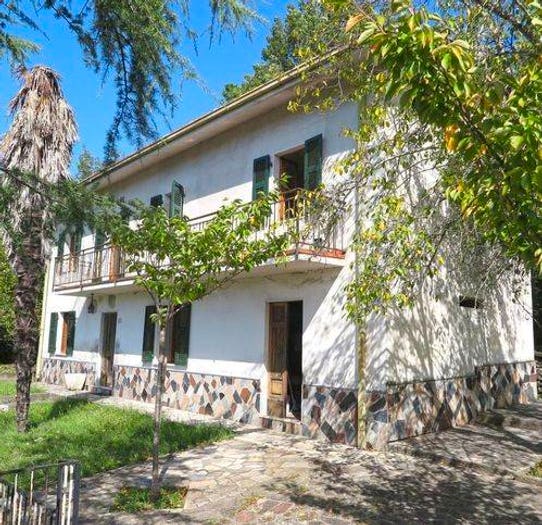 Casa con 6 locali in vendita in Via Volturno, Mezzanamonte De' Bianchi, Fivizzano