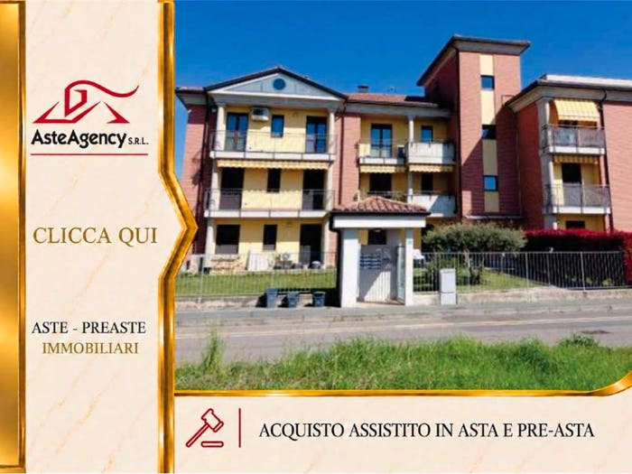 Appartamento quadrilocale in vendita in via Berra A, Venegono Inferiore