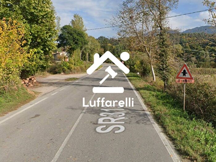 Appartamento con 6 locali in vendita in Via Alberto Ascari, Roma, Roma