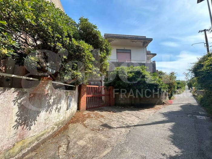 Appartamento quadrilocale in vendita in Contrada Traina Massa San Giorgio snc, Masse, Messina