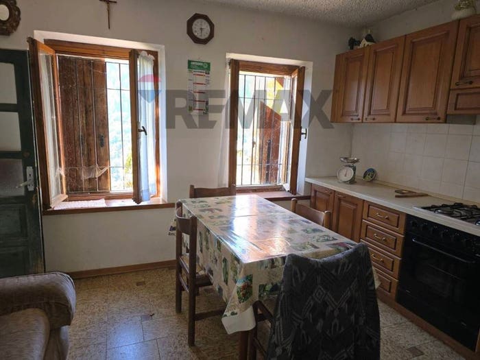Appartamento con 6 locali in vendita in Arina, Lamon