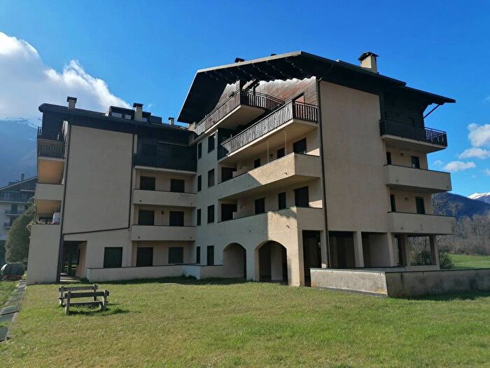 Appartamento trilocale in vendita in Pasturo