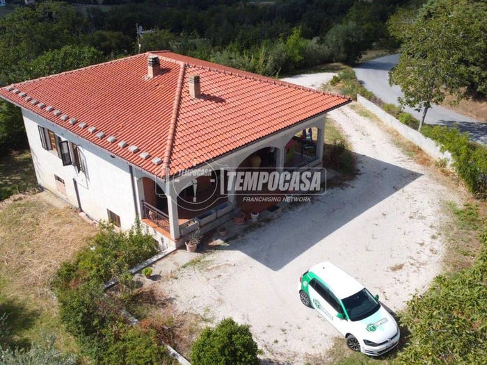 Casa con 5 locali in vendita in Moricuccia, Belforte del Chienti