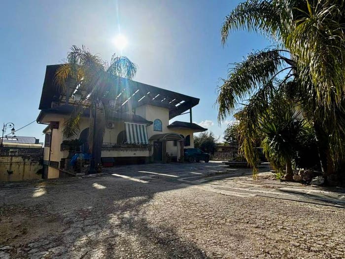 Casa con 6 locali in vendita in Via Federico Fellini, San Giusto Chiavettieri, Pomigliano d'Arco