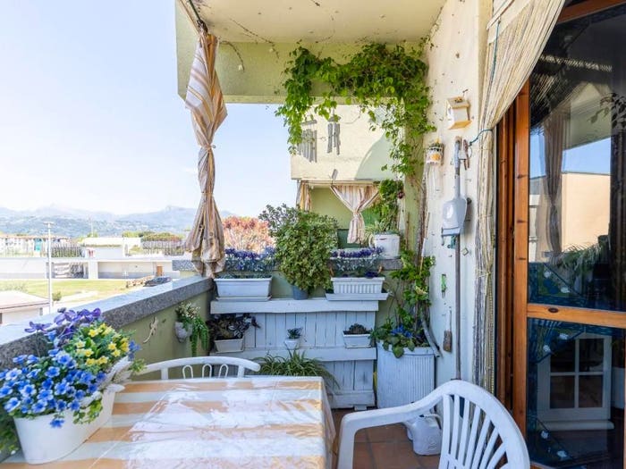 Appartamento con 5 locali in vendita in Via Giuseppe Belluomini, Bicchio Varignano, Viareggio