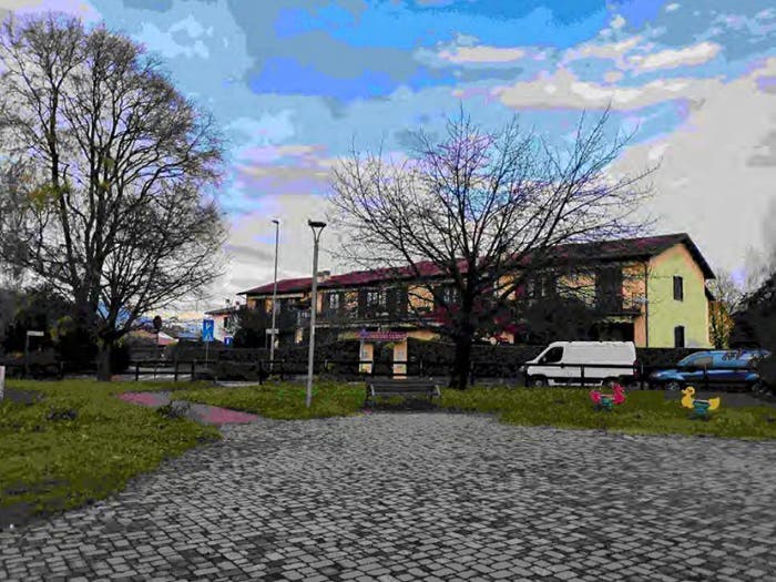 Appartamento trilocale in vendita in Via Trieste, Buguggiate