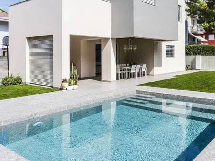 Casa con 6 locali in vendita in Piazza Alessandro Manzoni, Lido Centro Ovest, Jesolo