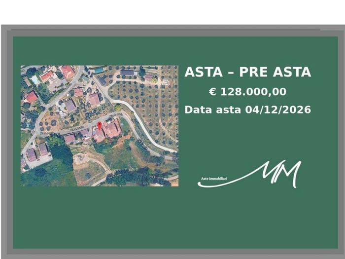 Casa con 6 locali in vendita in Via Santa Lucia, Centro, Forano