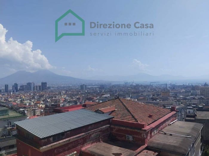 Appartamento trilocale in vendita in Salita della Riccia, Sanità, Napoli