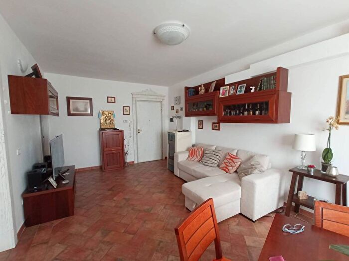 Appartamento quadrilocale in vendita in Albinia, Orbetello