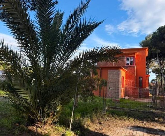 Casa quadrilocale in vendita in Calambrone, Pisa