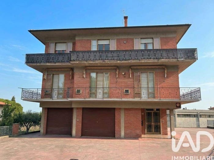 Appartamento quadrilocale in vendita in Via DEL FORO BOARIO, Centro, Foiano della Chiana