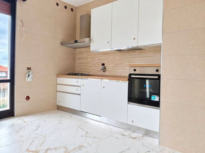 Appartamento trilocale in vendita in Via Vittorio Veneto, Fenegrò