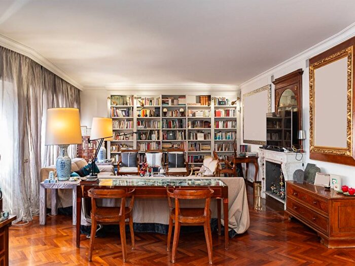 Appartamento con 6 locali in vendita in Via di Santa Melania, Aventino, Roma