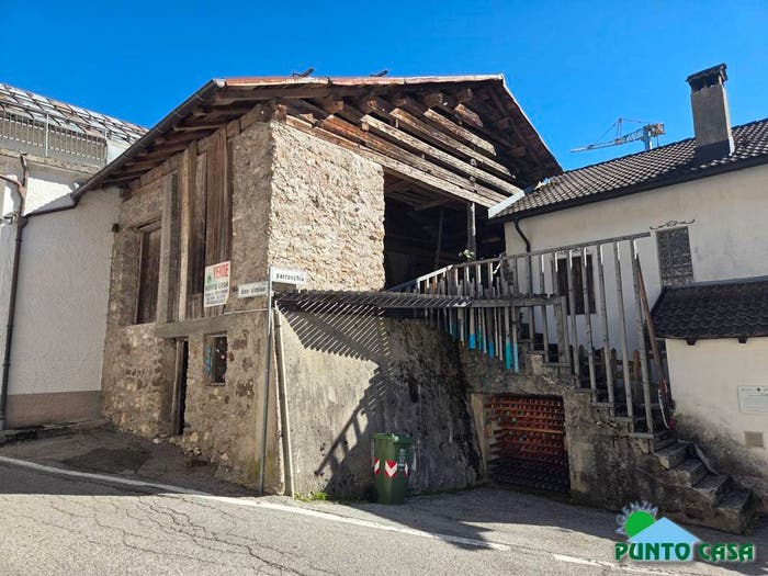 Casa con 6 locali in vendita in Via Don Pietro Simon, Sagron Mis