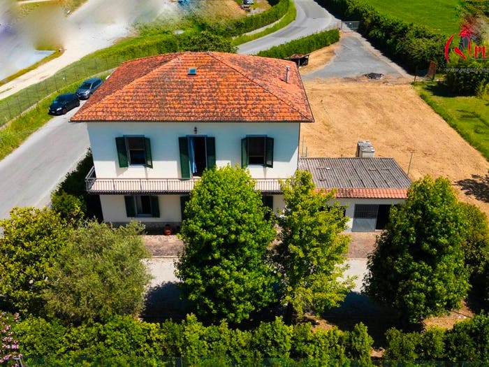 Casa con 6 locali in vendita in Via del Melo, Centro, Pieve a Nievole