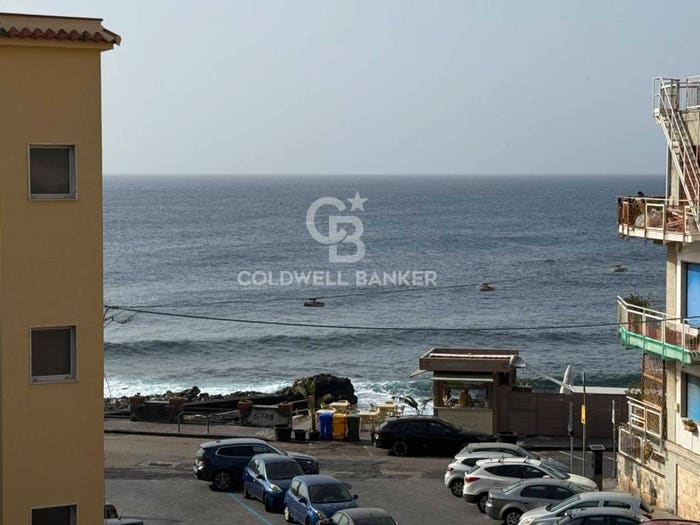 Casa con 6 locali in vendita in via provinciale, Aci Trezza, Aci Castello