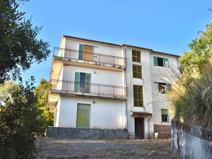 Casa in vendita in Via Petraro, Paola