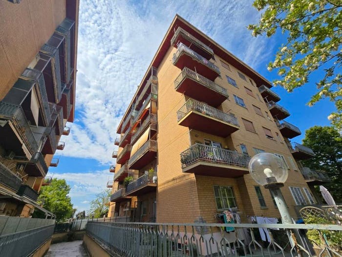 Appartamento quadrilocale in vendita in Via dei Platani, Collefiorito, Guidonia Montecelio