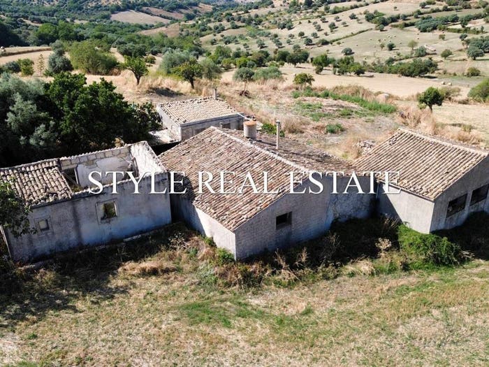 Casa con 6 locali in vendita in Strada Statale Siracusana, Palazzolo Acreide